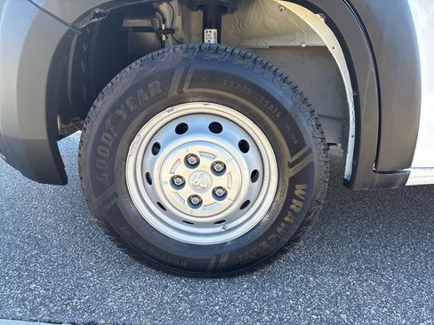 Used 2023 RAM ProMaster 2500 image 14