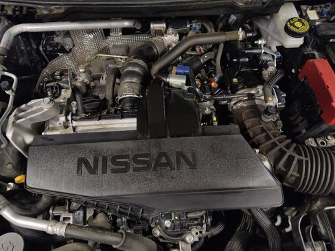 Used 2024 Nissan Rogue S AWD/4WD image 30