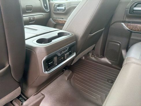 Used 2020 GMC Sierra 1500 Denali w/ Denali Ultimate Package AWD/4WD image 16