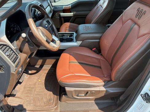 Used 2022 Ford F450 King Ranch w/ King Ranch Ultimate Package AWD/4WD image 5