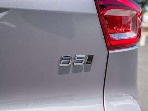 New 2026 Volvo XC40 B5 Plus w/ Climate Package AWD/4WD image 8