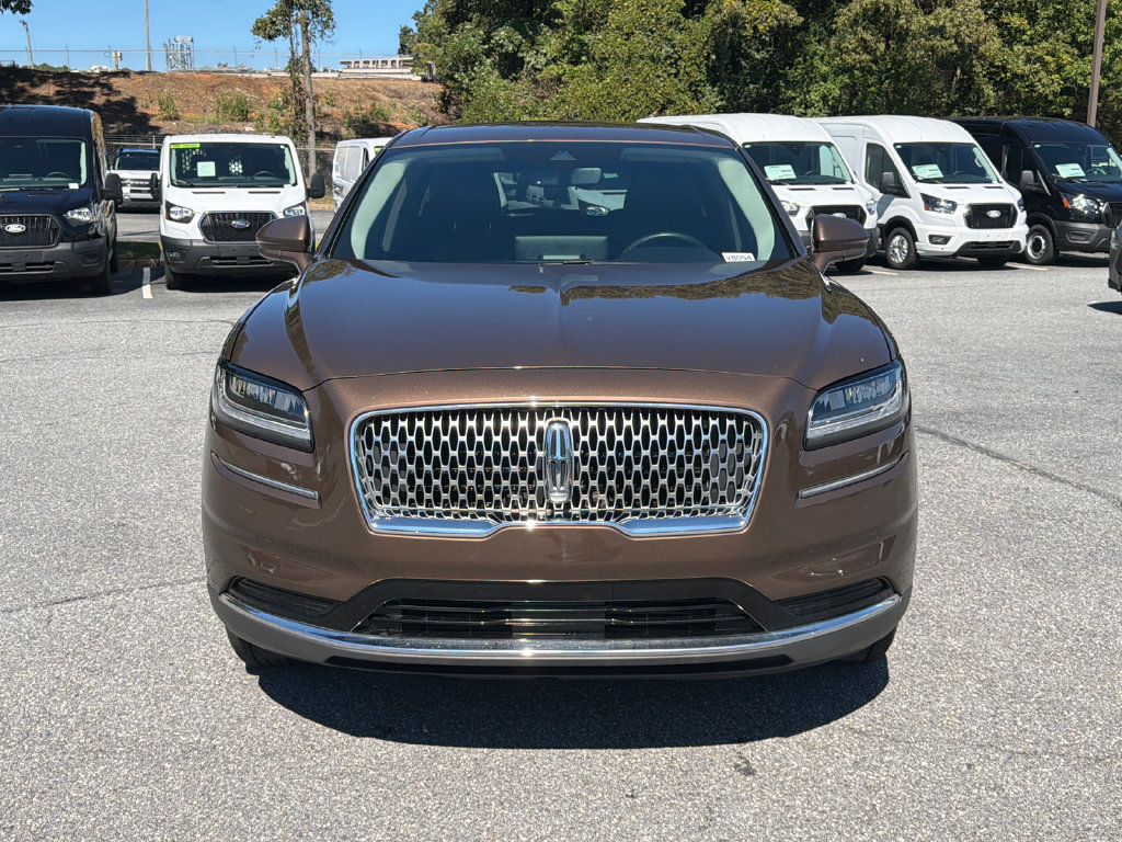 Used 2022 Lincoln Nautilus FWD image 2