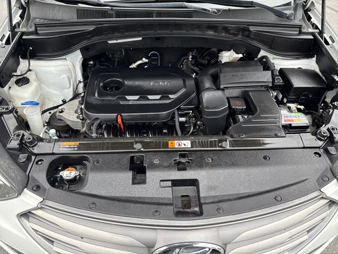 Used 2017 Hyundai Santa Fe Sport AWD/4WD image 30