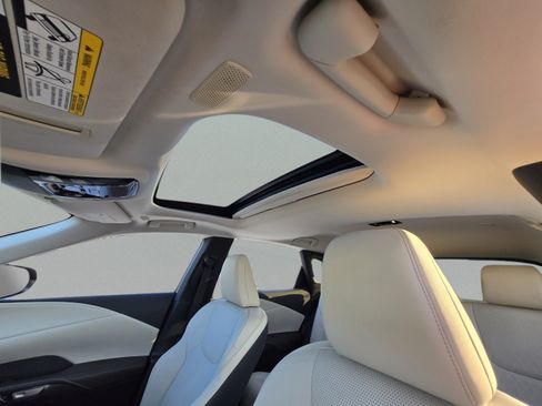 Used 2025 Lexus RX 350 Premium Plus w/ Accessory Package (Z1) FWD image 11