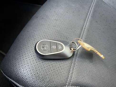 Used 2024 Mercedes-Benz C 300 4MATIC Sedan image 22