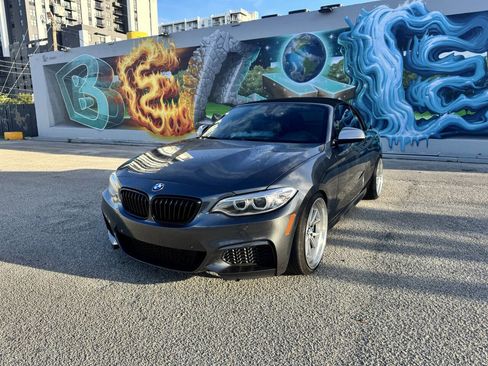 Used 2016 BMW M235i xDrive Convertible image 2