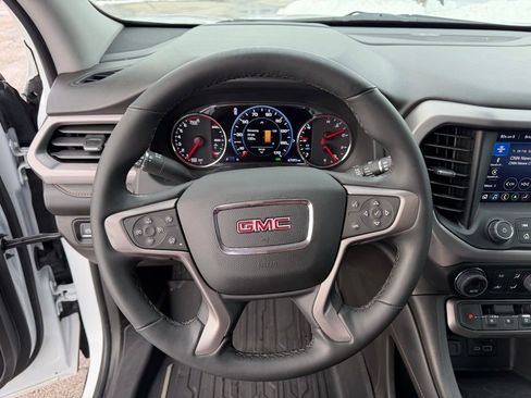 Used 2023 GMC Acadia AT4 w/ Technology Package image 10