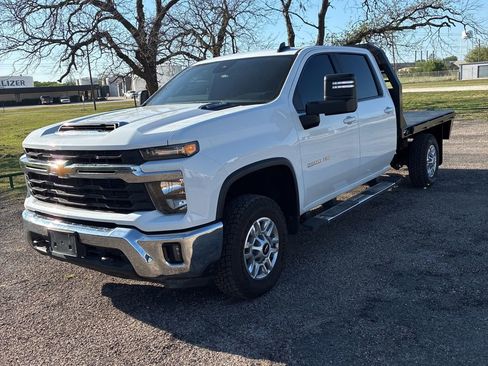 Used 2024 Chevrolet Silverado 2500 LT w/ Convenience Package image 1