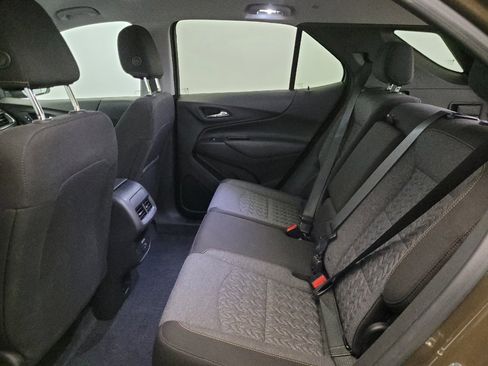 Used 2023 Chevrolet Equinox LT FWD image 18