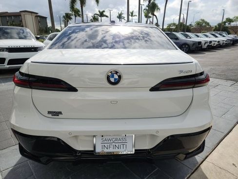 Used 2023 BMW 740i 740i w/ Parking Assistance Package image 11