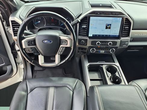Used 2022 Ford F250 Platinum image 16