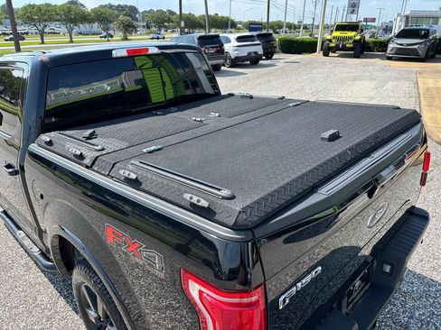 Used 2017 Ford F150 Lariat w/ Equipment Group 502A Luxury AWD/4WD image 23