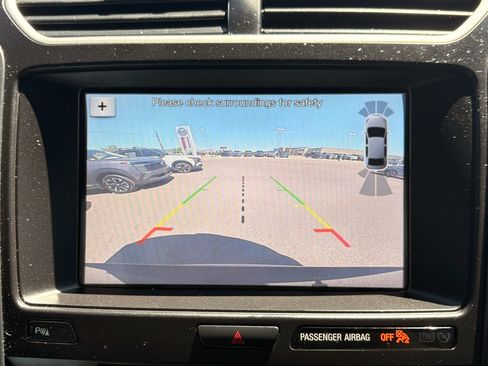 Used 2017 Ford Explorer XLT w/ Equipment Group 202A AWD/4WD image 27