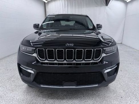 Used 2023 Jeep Grand Cherokee Limited AWD/4WD image 6