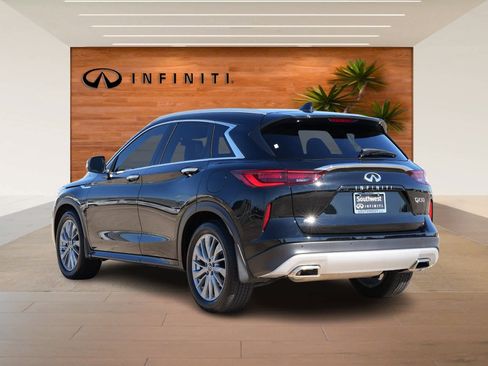 Certified 2025 INFINITI QX50 Luxe image 5