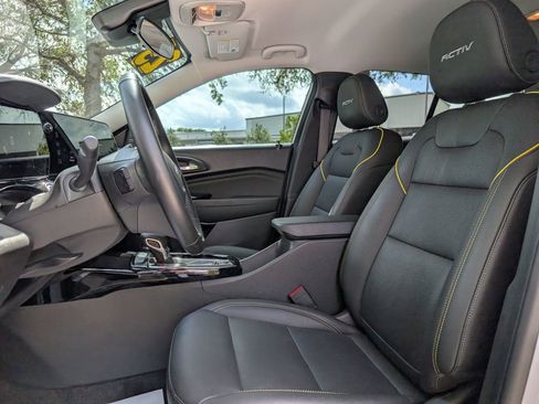 Used 2025 Chevrolet Trax ACTIV w/ Driver Confidence Package image 17