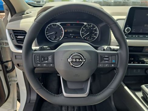 New 2026 Nissan Rogue SV FWD image 30