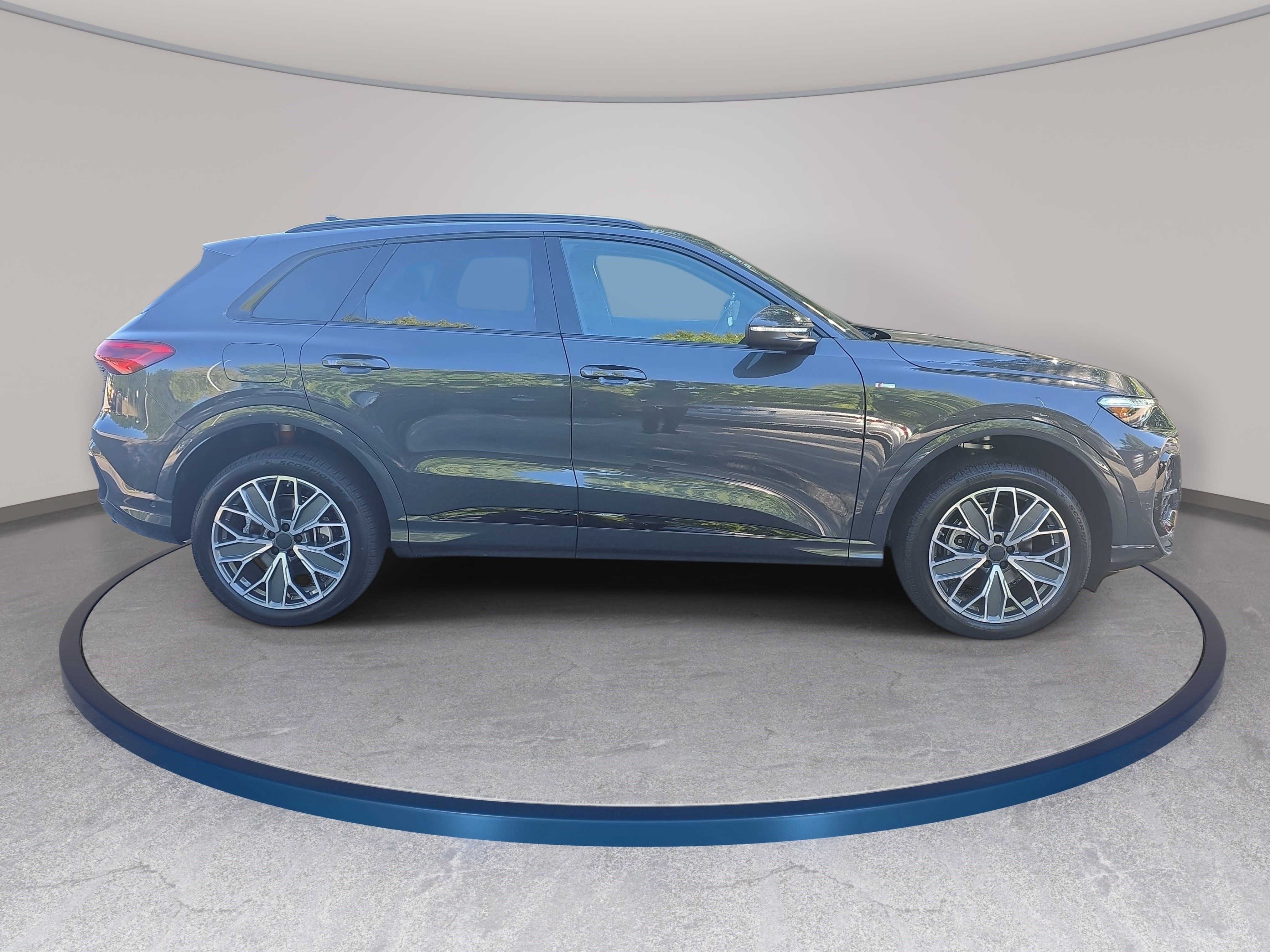 New 2026 Audi Q5 Premium Plus AWD/4WD image 4