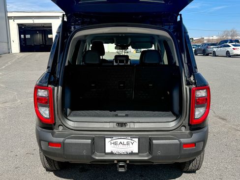 Used 2025 Ford Bronco Sport Badlands image 13