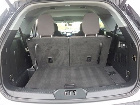 Used 2022 Ford Explorer XLT image 22