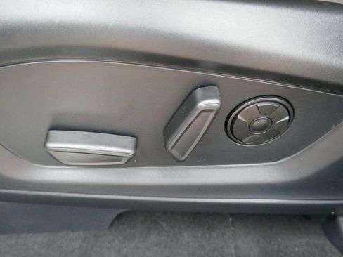 New 2026 Ford Explorer Platinum w/ LUX Leather Package image 13