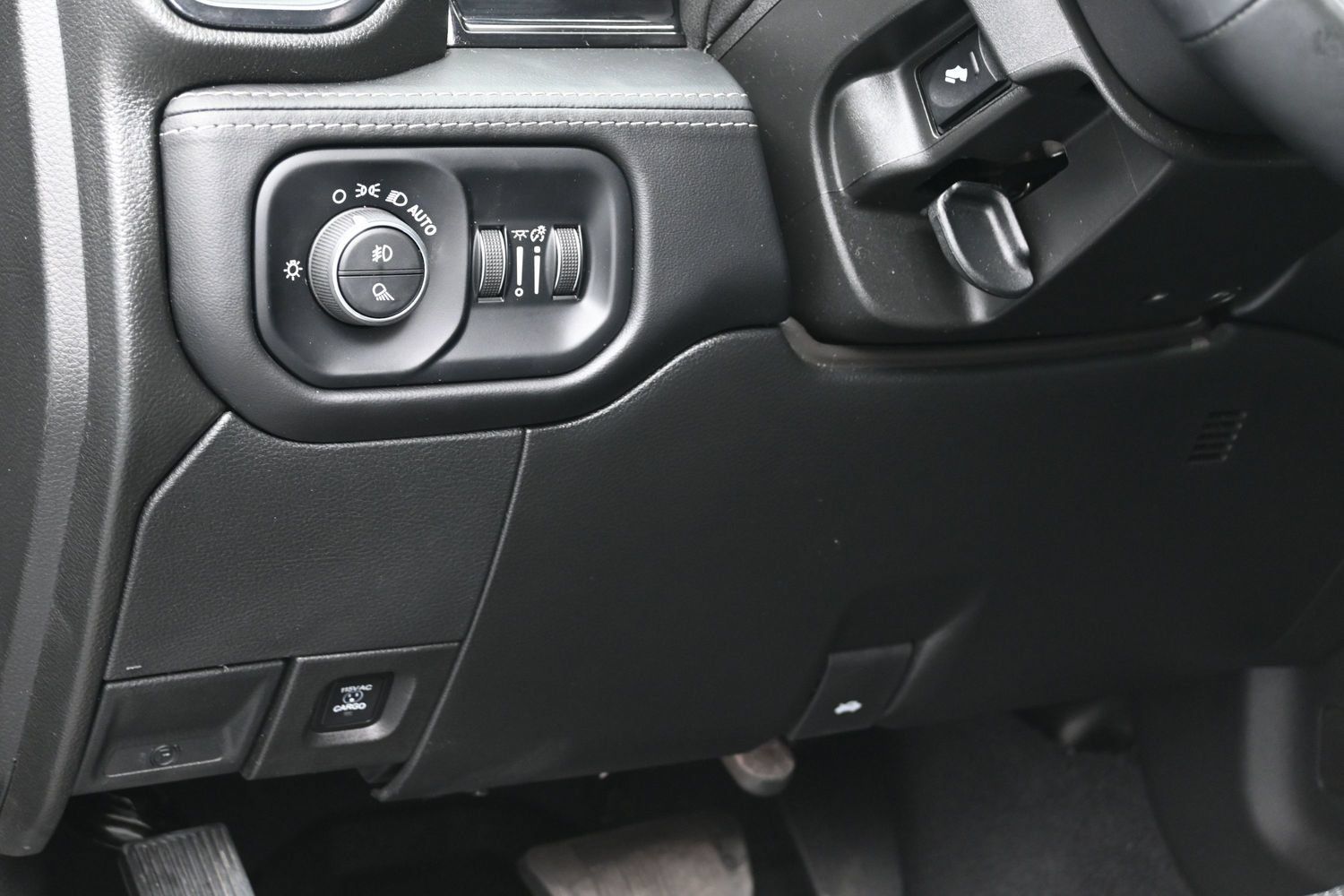 Used 2024 RAM 2500 Limited AWD/4WD image 23