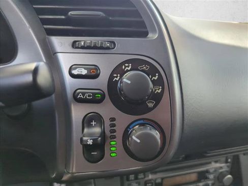 Used 2002 Honda S2000 image 11