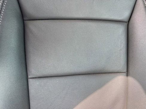 Used 2023 GMC Terrain SLT image 36