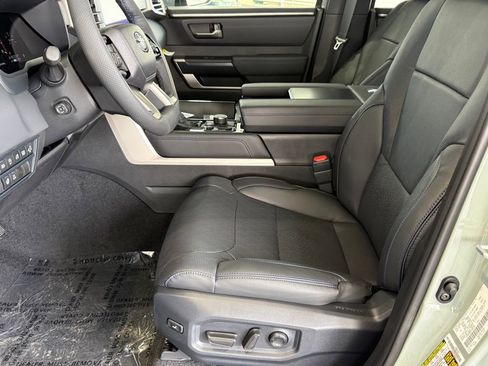 New 2026 Toyota Tundra Platinum AWD/4WD image 18