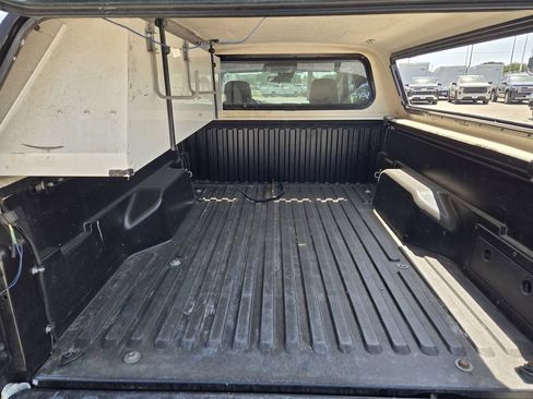 Used 2020 Toyota Tacoma SR RWD image 32