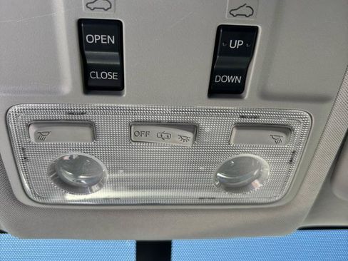 Used 2013 Toyota RAV4 XLE AWD/4WD image 19