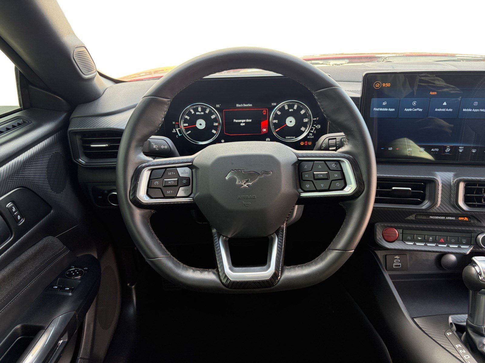 Used 2025 Ford Mustang Coupe RWD image 13