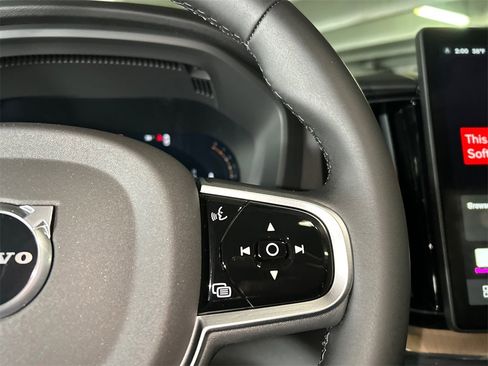 New 2026 Volvo XC60 B5 Plus w/ Protection Package Premier image 14
