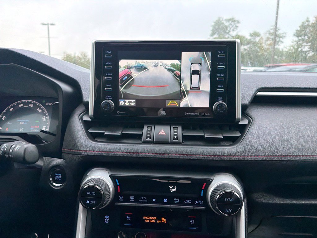 Used 2020 Toyota RAV4 TRD Off-Road AWD/4WD image 32