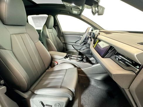 New 2027 Audi Q6 e-tron Premium Plus image 25