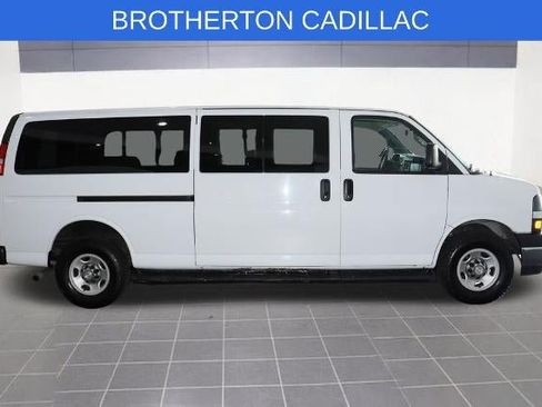 Used 2019 Chevrolet Express 3500 LT w/ LT Preferred Equipment Group RWD image 8