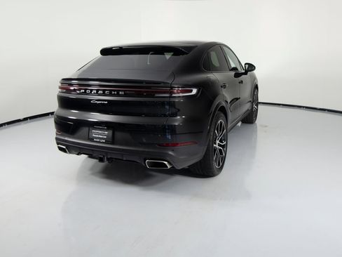 Certified 2026 Porsche Cayenne Coupe AWD/4WD image 10