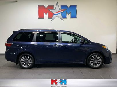 Used 2018 Toyota Sienna XLE Premium