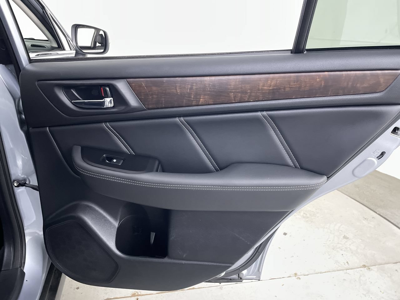 Used 2019 Subaru Outback 2.5i Limited AWD/4WD image 21