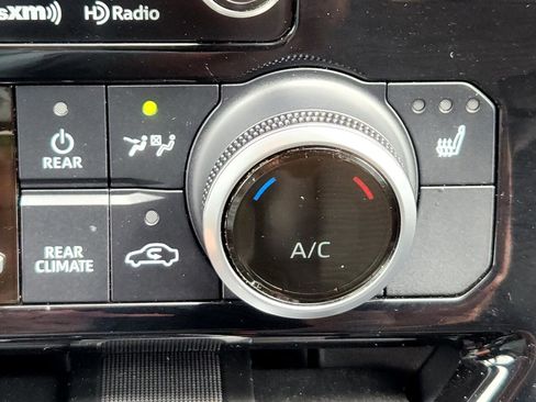 Used 2021 Toyota Highlander XSE image 26