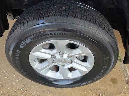 Used 2016 Toyota 4Runner SR5 Premium RWD image 32