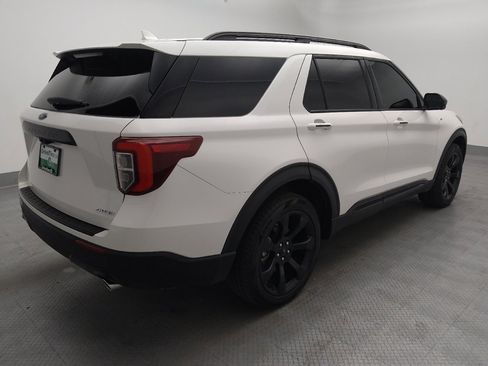 Used 2022 Ford Explorer ST-Line AWD/4WD image 9