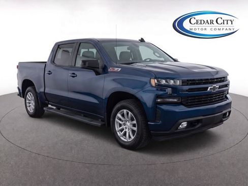 Used 2020 Chevrolet Silverado 1500 RST w/ True North Edition AWD/4WD image 2