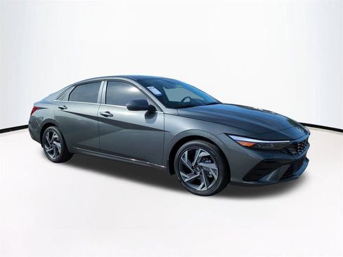 New 2026 Hyundai Elantra Limited image 2