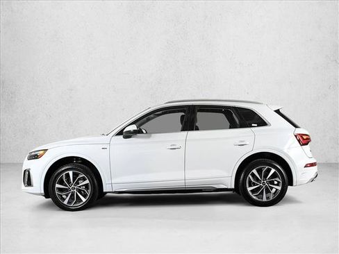 Used 2023 Audi Q5 2.0T Premium Plus w/ Premium Plus Package AWD/4WD image 9