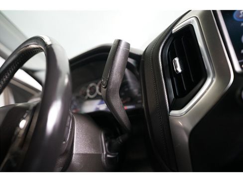 Used 2021 Chevrolet Silverado 1500 LT AWD/4WD image 22