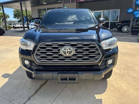 Used 2021 Toyota Tacoma TRD Off-Road w/ Technology Package AWD/4WD image 2