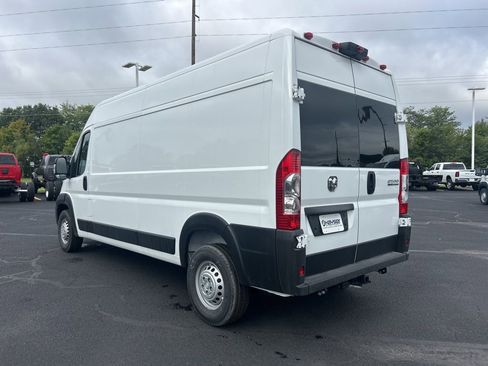 New 2025 RAM ProMaster 2500 w/ Convenience Group image 5