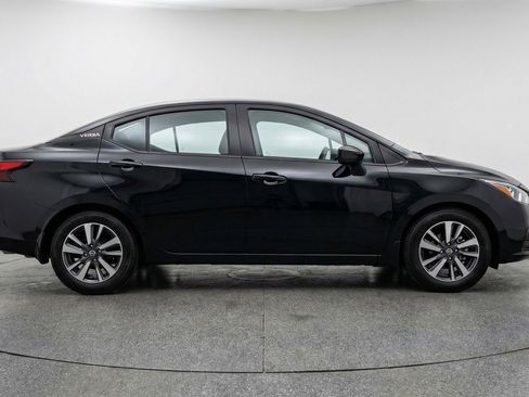 Used 2025 Nissan Versa SV FWD image 11