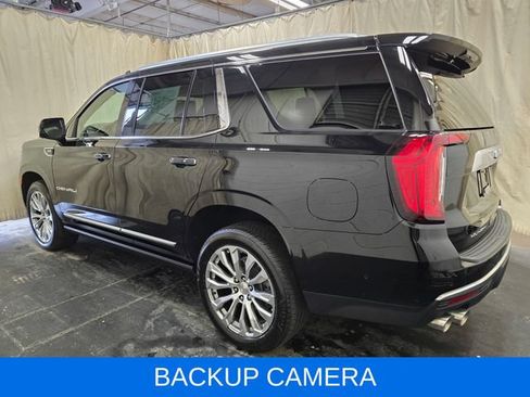 Used 2023 GMC Yukon Denali w/ Advanced Technology Package AWD/4WD image 9